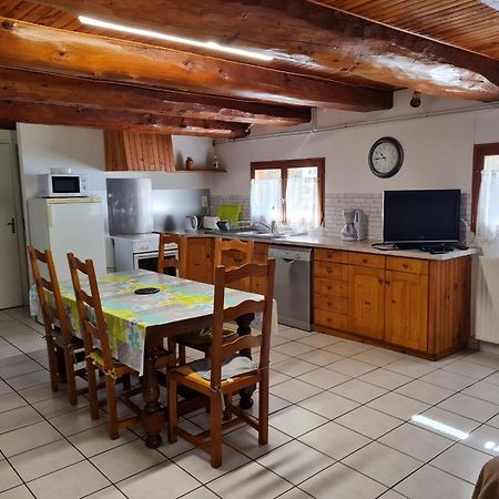 Gite Rural - Grange Des Pres Blancs Chaine Des Puys Le Vernet-Sainte-Marguerite Экстерьер фото