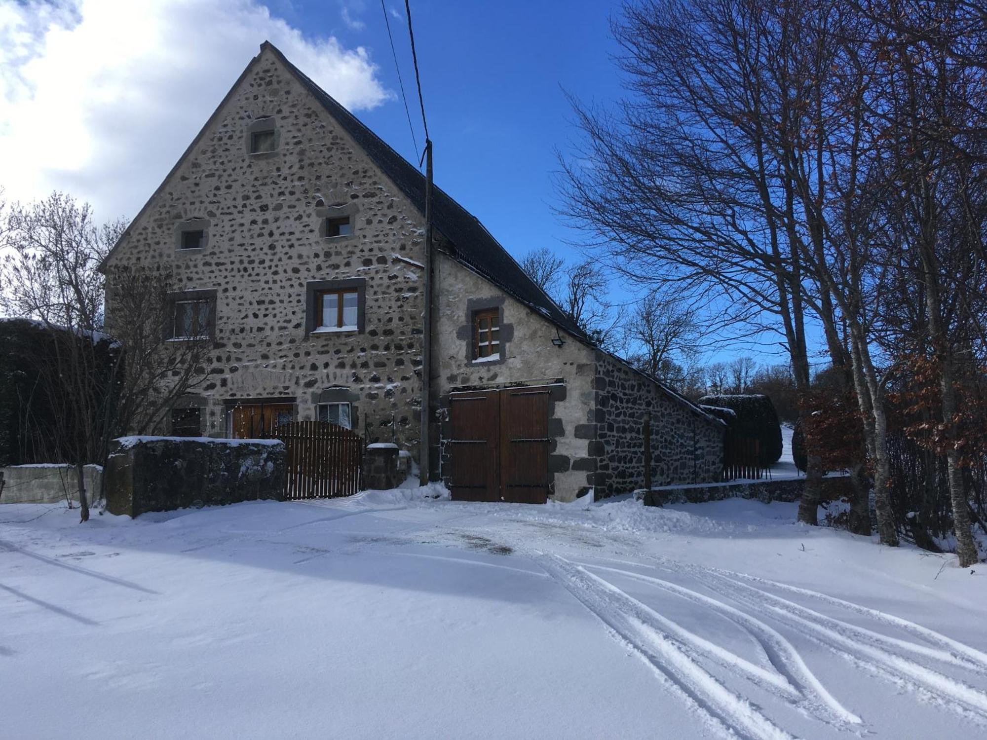 Gite Rural - Grange Des Pres Blancs Chaine Des Puys Le Vernet-Sainte-Marguerite Экстерьер фото